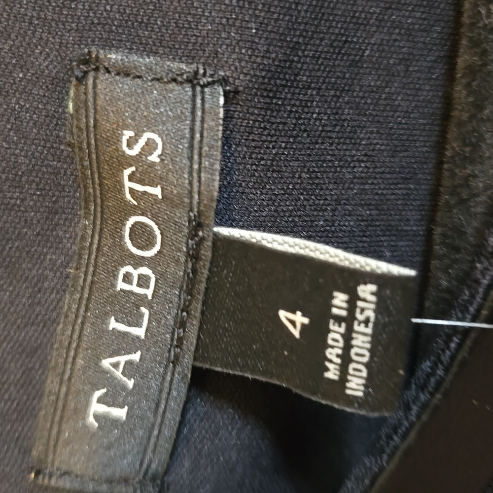 Talbots-Black round neck 3/4 sleeved dress with faux leather trim Sz 4. NWT. - Picture 3 of 10